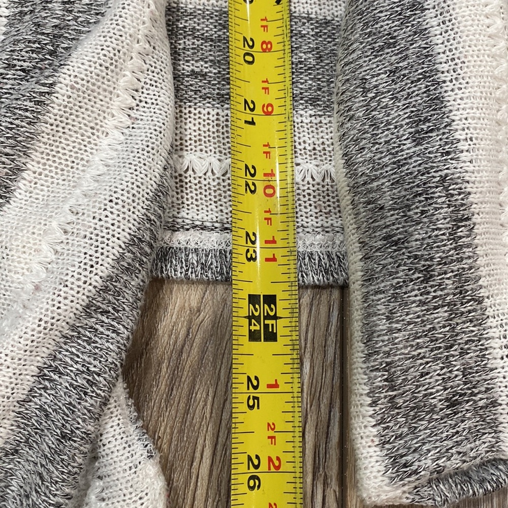 SPLENDID Nordstrom Light Cardigan Gray & White Shawl Collared SMALL - Picture 7 of 9